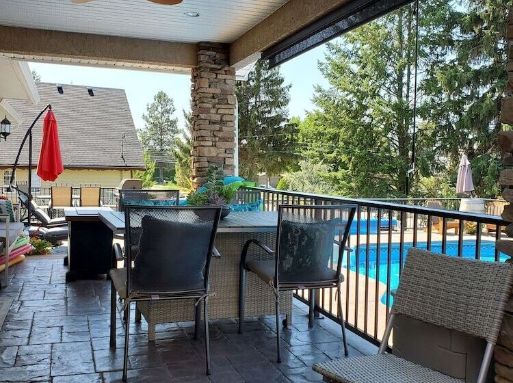 Uncorked Bed & Breakfast