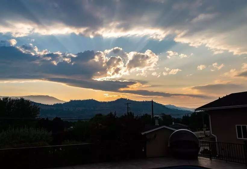 Uncorked Bed & Breakfast