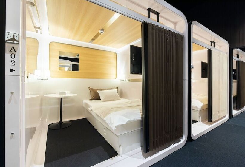 カプセルホテル First Cabin Niseko