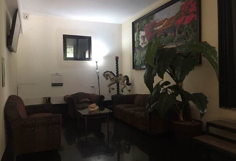 هتل Posada De Los Proceres