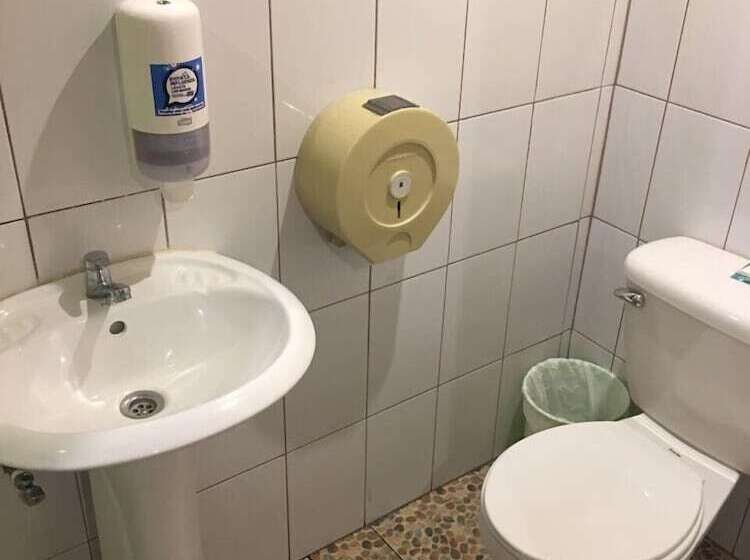 هتل Posada De Los Proceres