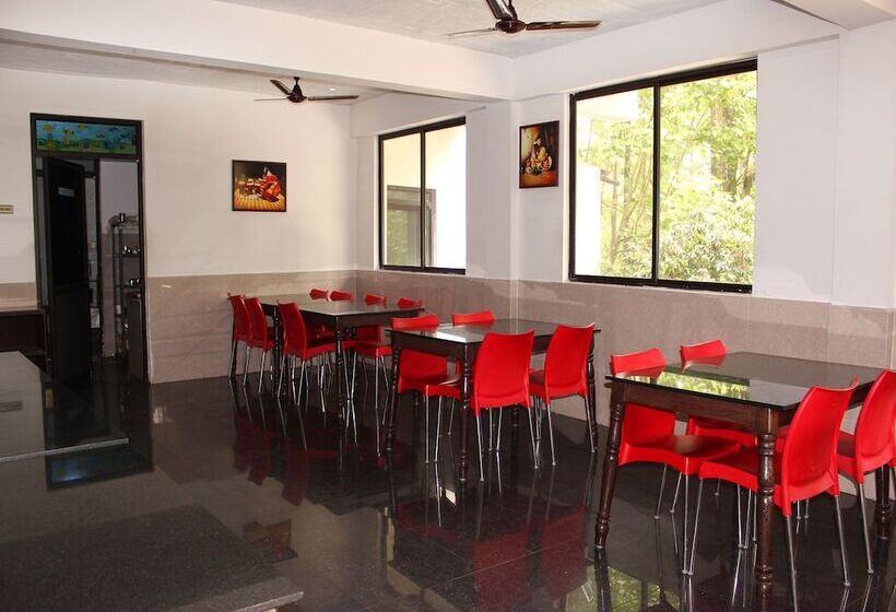 בית מלון כפרי Residenza The Raintrees, Yercaud