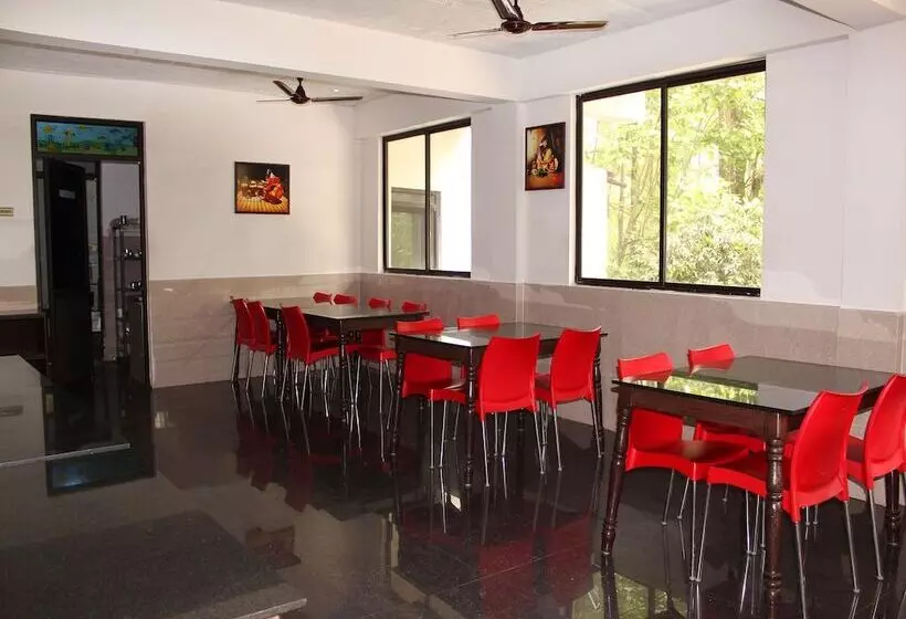 ホテル Residenza The Raintrees, Yercaud