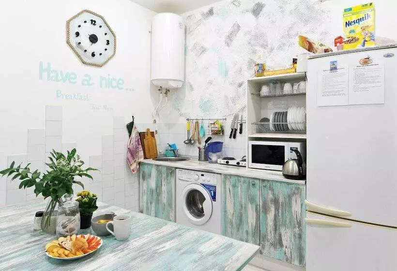 Wanderlust   Hostel