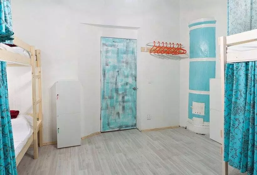 Wanderlust   Hostel