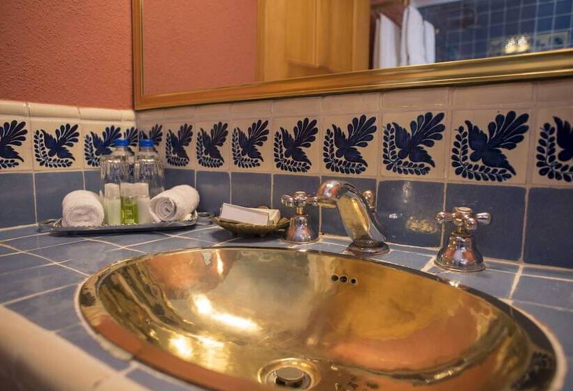 تختخواب و صبحانه Casa Calderoni