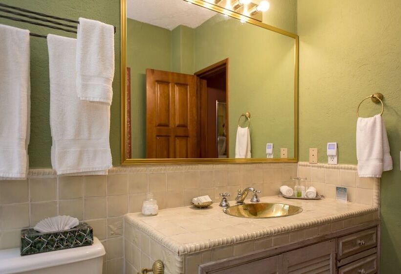 تختخواب و صبحانه Casa Calderoni