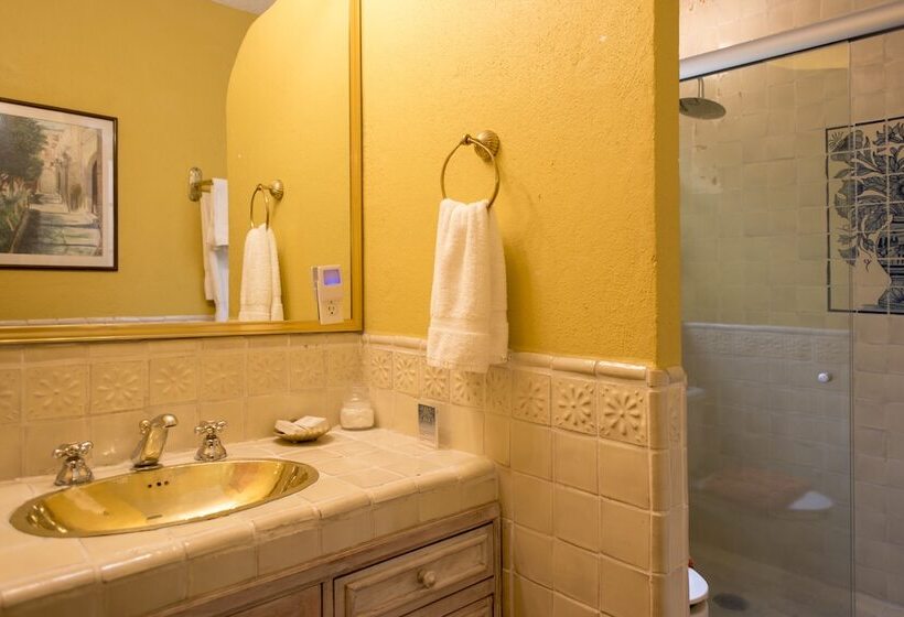 تختخواب و صبحانه Casa Calderoni