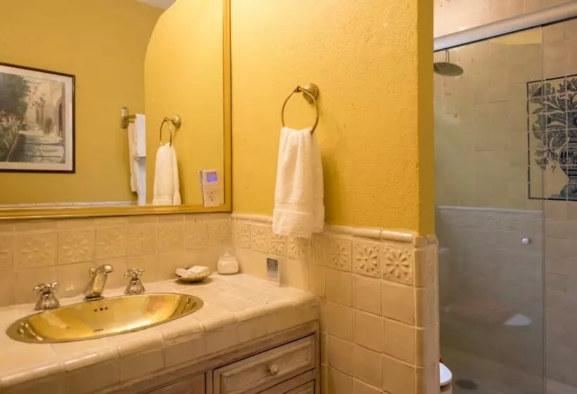 تختخواب و صبحانه Casa Calderoni