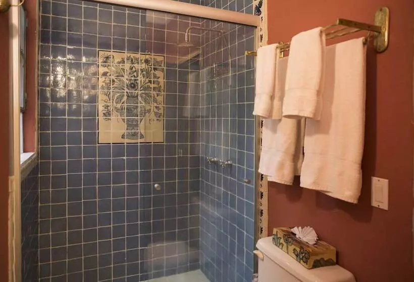 تختخواب و صبحانه Casa Calderoni