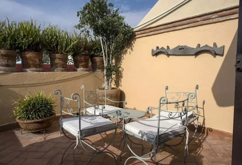 تختخواب و صبحانه Casa Calderoni