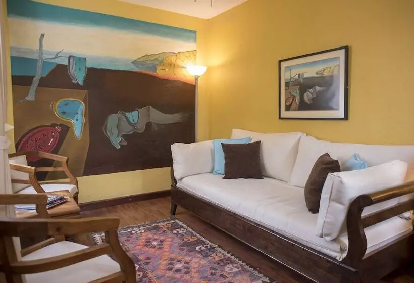 تختخواب و صبحانه Casa Calderoni