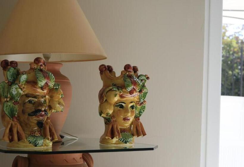 تختخواب و صبحانه Residenza Atena