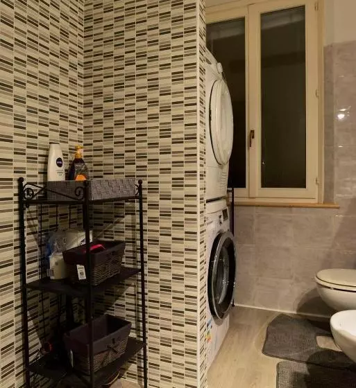 تختخواب و صبحانه Room & Breakfast Canalino 21