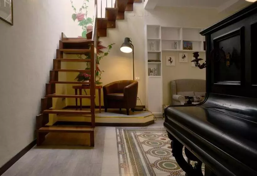 تختخواب و صبحانه Room & Breakfast Canalino 21