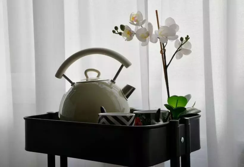 تختخواب و صبحانه Room & Breakfast Canalino 21