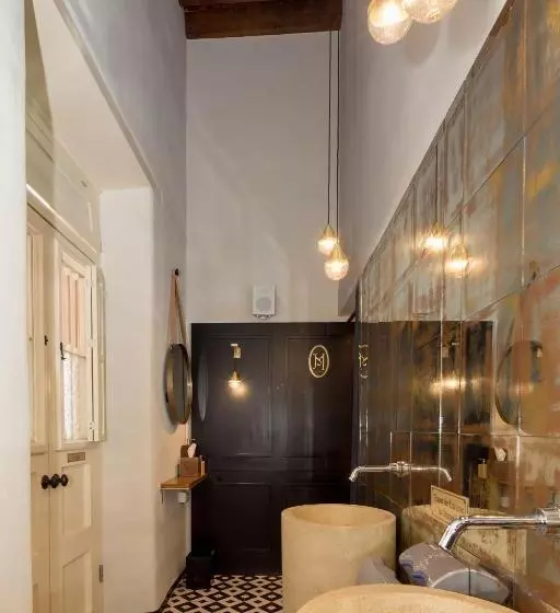 Central Hotel Boutique