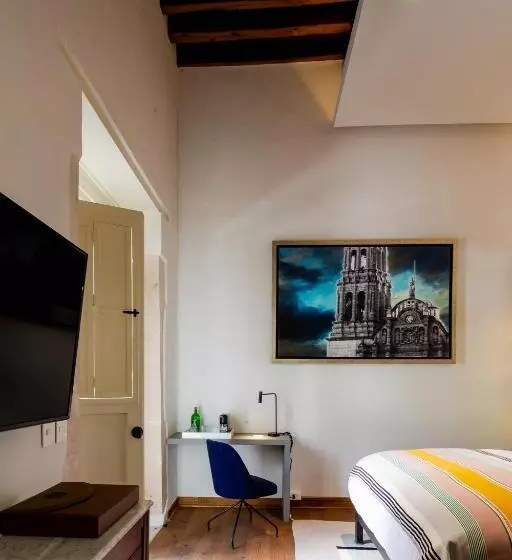 Central Hotel Boutique