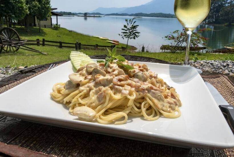 فندق Green View Resort