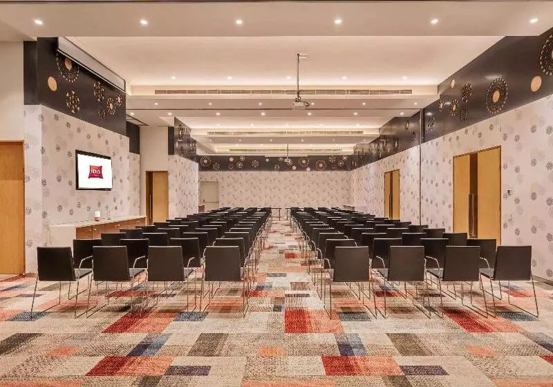 ホテル Ibis Kolkata Rajarhat   An Accor Brand