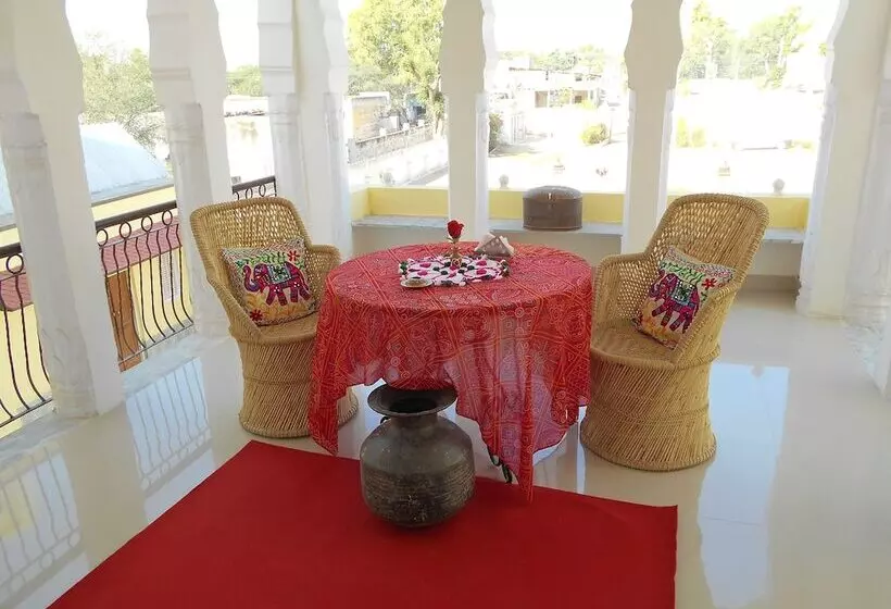 ホテル Mandawa Palace And Restaurent