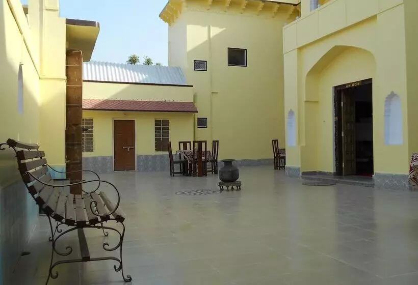 ホテル Mandawa Palace And Restaurent