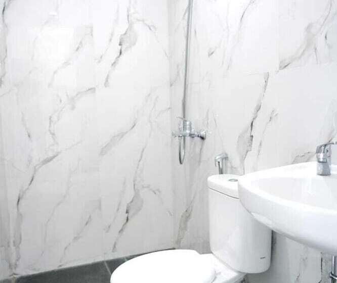 호텔 Mel's Inn Manado