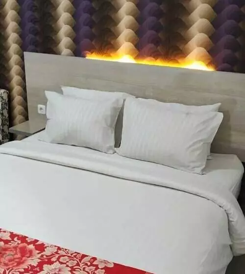 ホテル Mel's Inn Manado