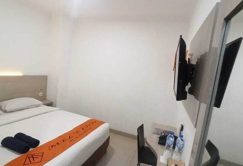 호텔 Mel's Inn Manado