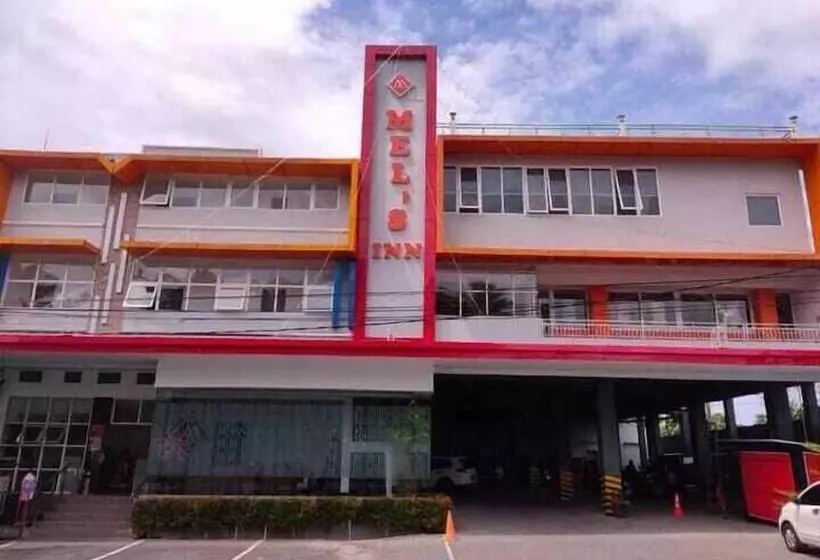 ホテル Mel's Inn Manado