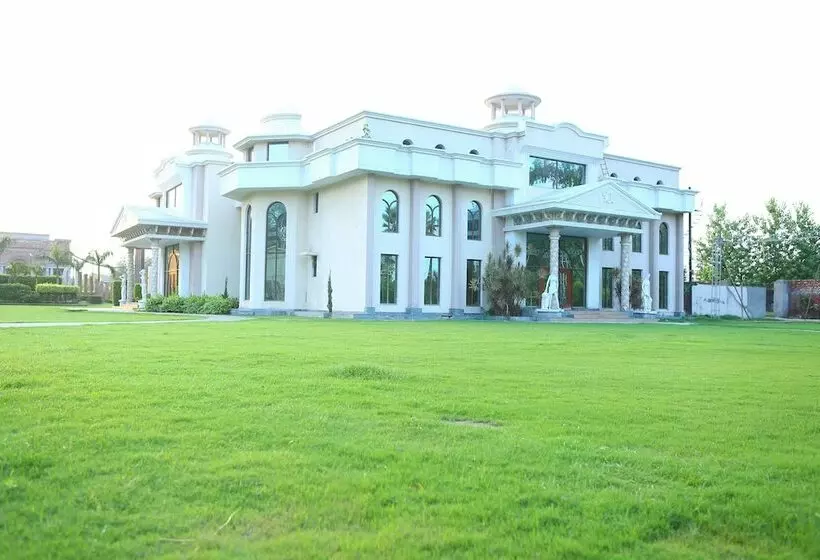 Hotelli Palette   Silver Castle