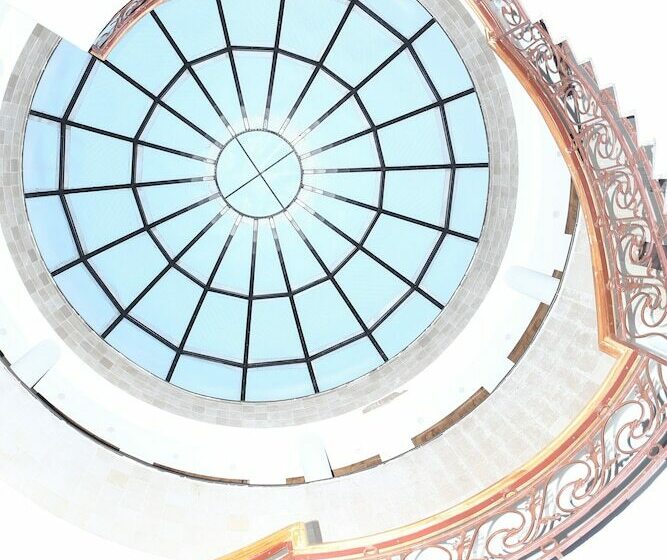 בית מלון כפרי Palette   Silver Castle