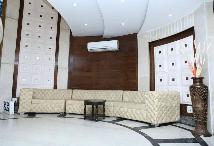 Hotelli Palette   Silver Castle