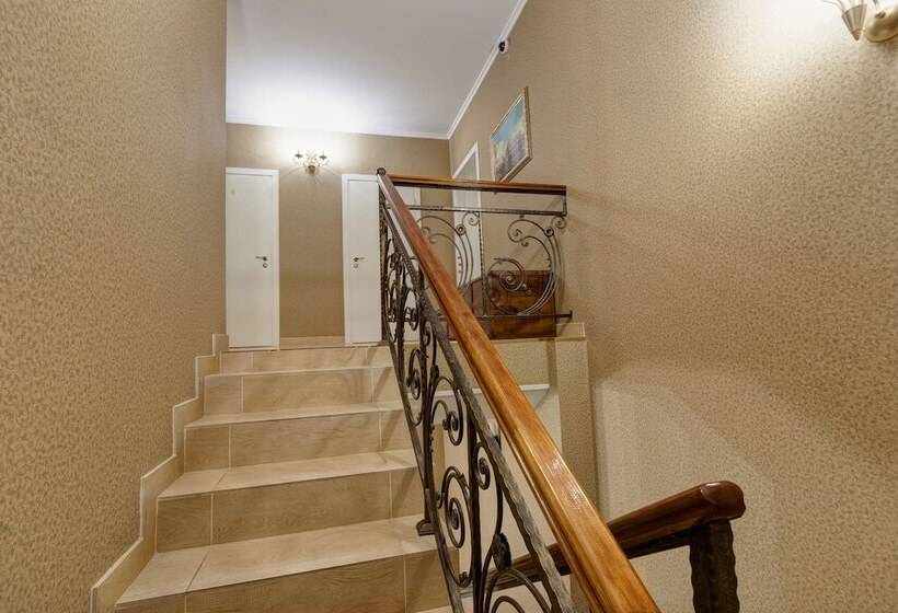 فندق Tiara Domodedovo Guest House