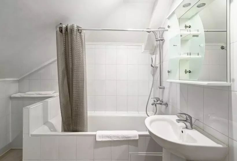 هتل Tiara Domodedovo Guest House