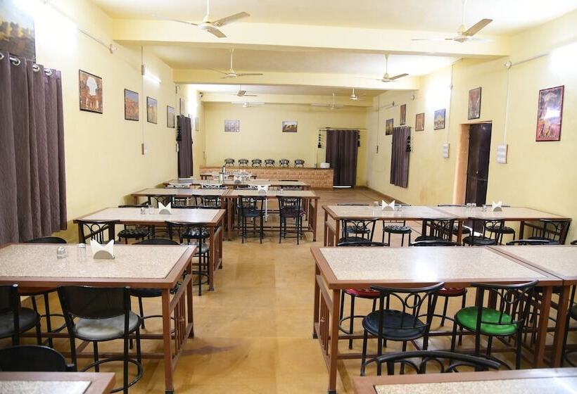 Отель Welcome Desert Camps