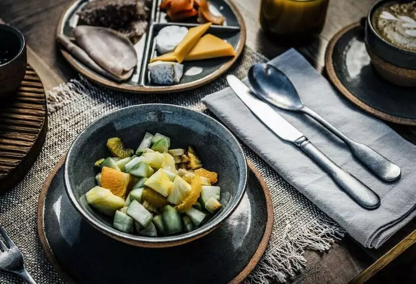 هتل Zannier Omaanda