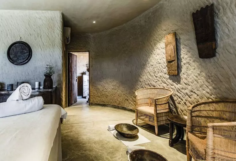 هتل Zannier Omaanda