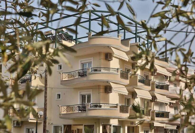 Irida Apartments