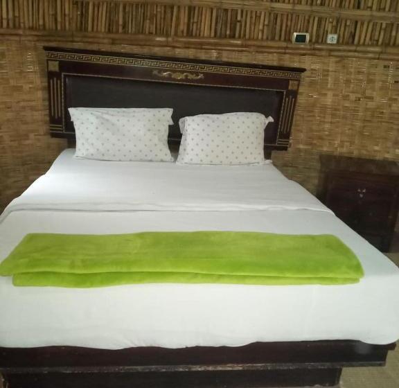 تختخواب و صبحانه Lucy Guest House