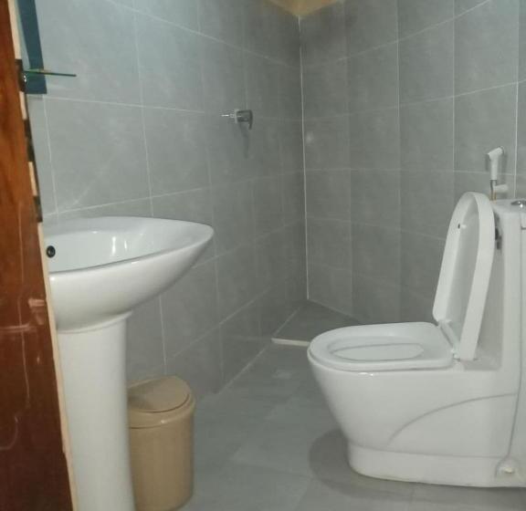 تختخواب و صبحانه Lucy Guest House