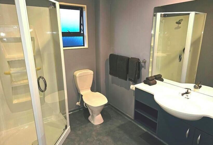 Мотель Bay City Motor Lodge