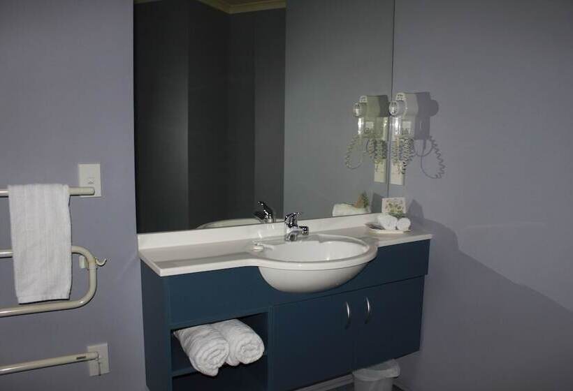 Мотель Bay City Motor Lodge