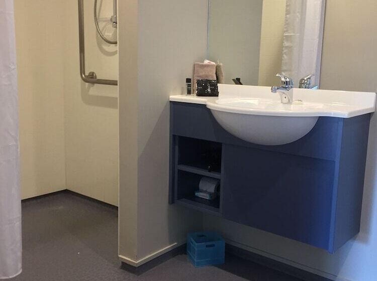 Мотель Bay City Motor Lodge