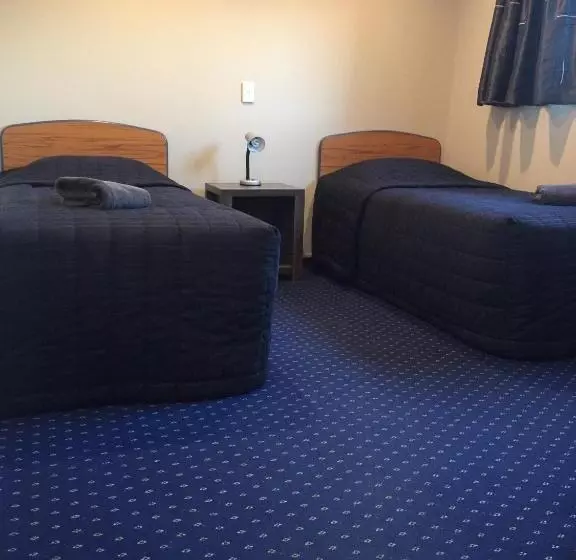 Motelli Bay City Motor Lodge