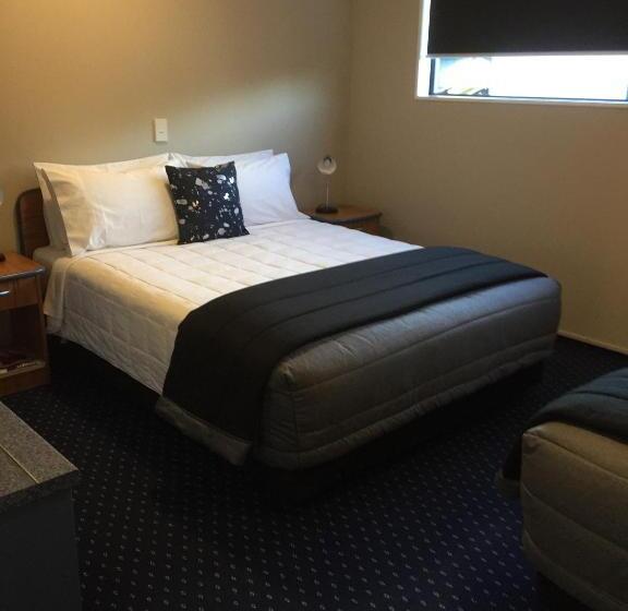 Мотель Bay City Motor Lodge