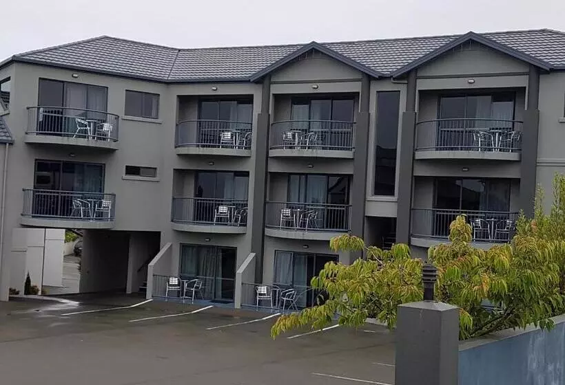 Motelli Bay City Motor Lodge