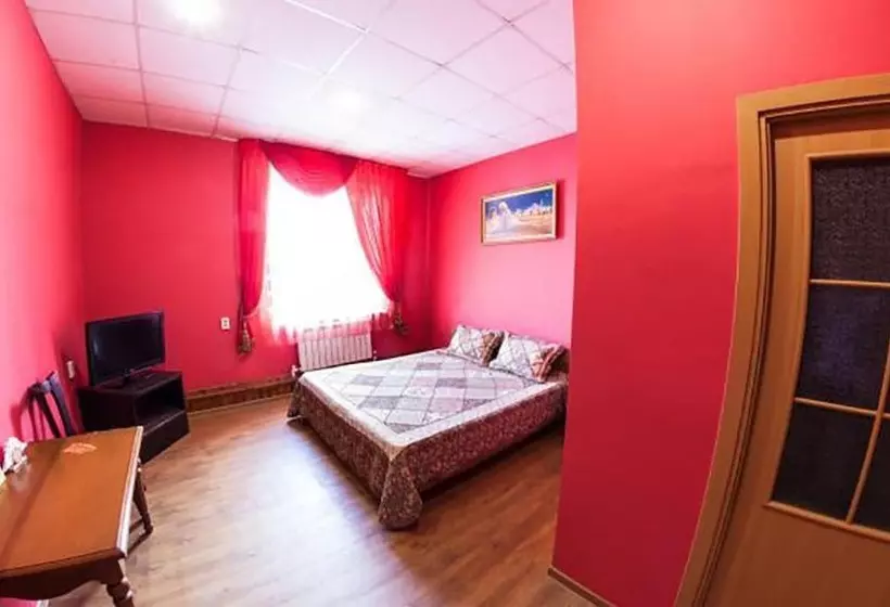 پانسیون Tysacha I Odna Noch