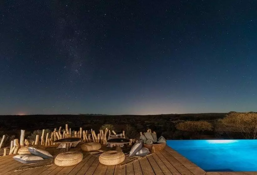 هتل Zannier Omaanda