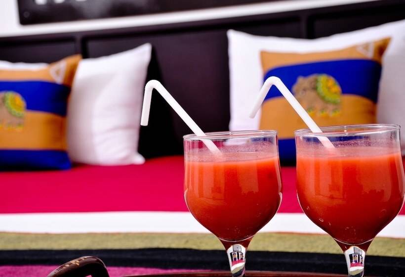 تختخواب و صبحانه Myro Homestay